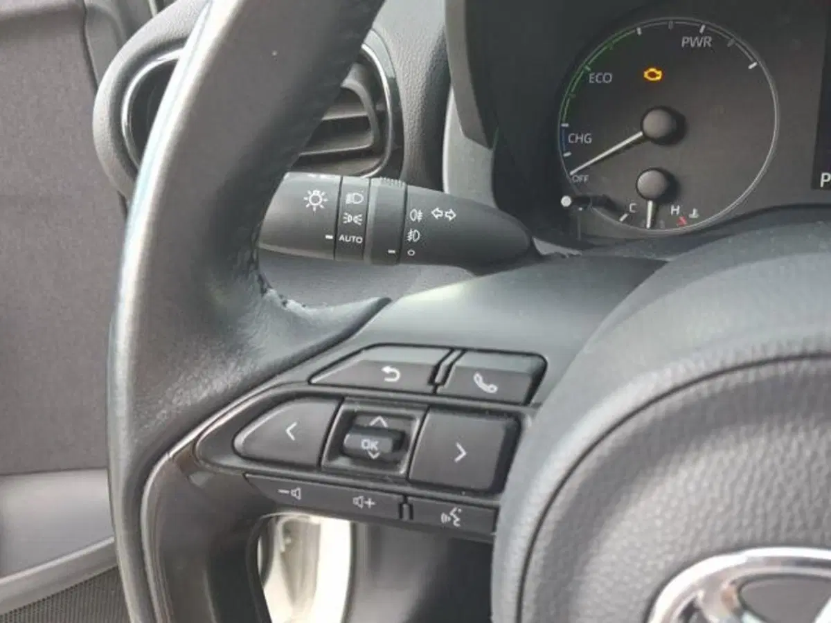 Toyota Yaris usata a Roma (17)