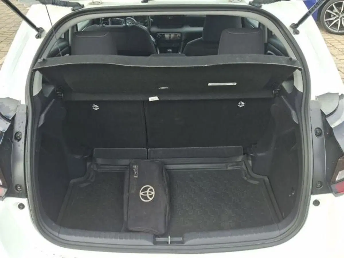 Toyota Yaris usata a Roma (6)