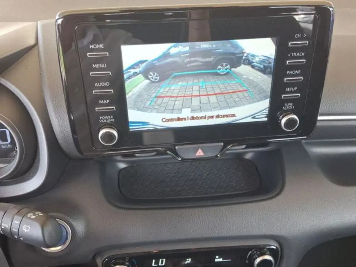 Toyota Yaris Cross usata a Roma (15)