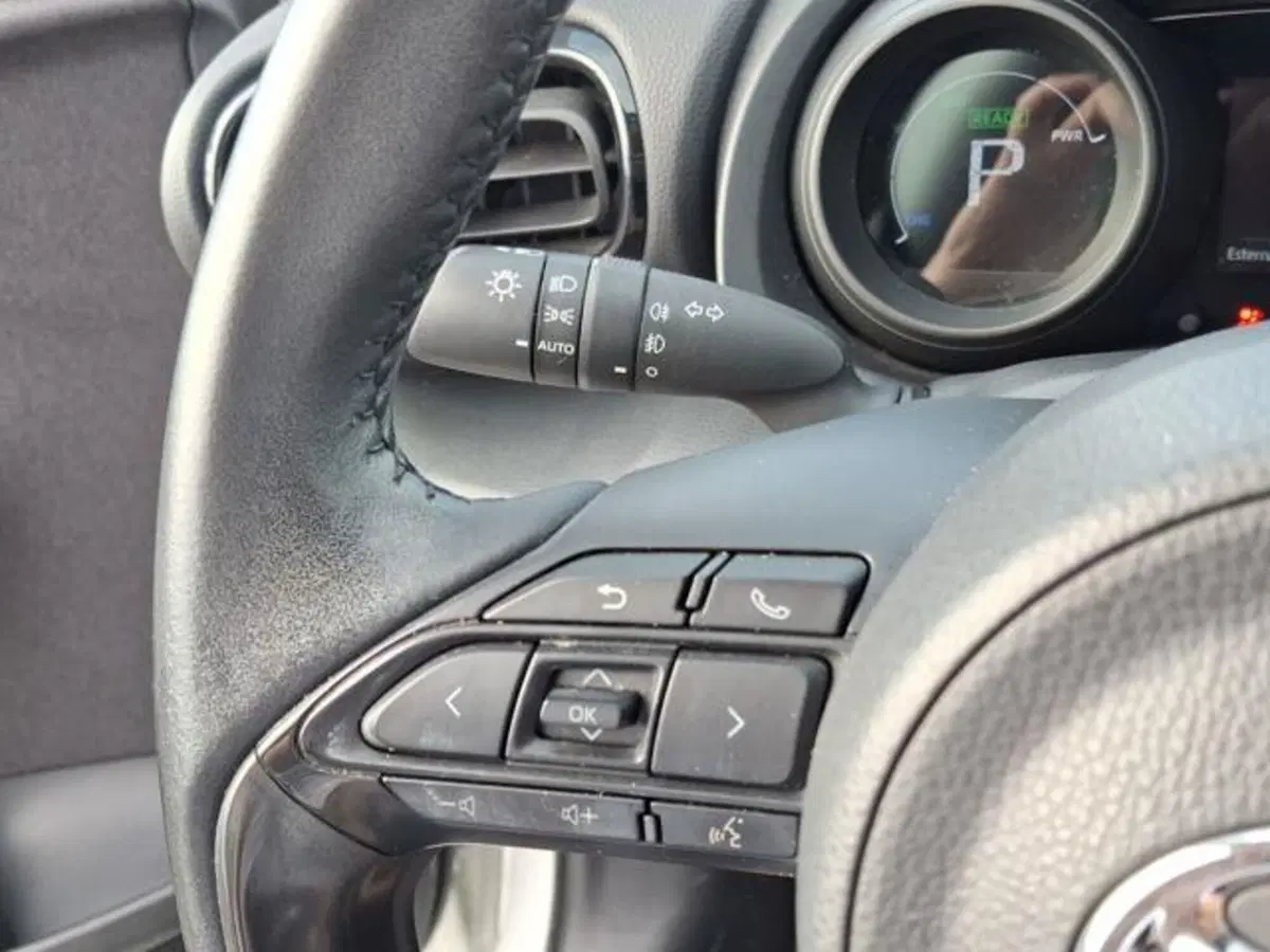 Toyota Yaris Cross usata a Roma (17)