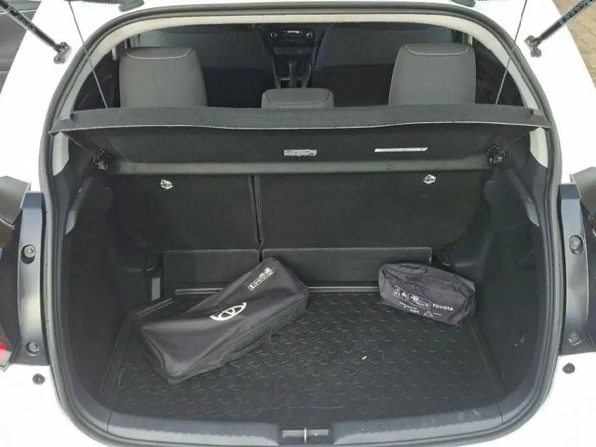 Toyota Yaris Cross usata a Roma (6)