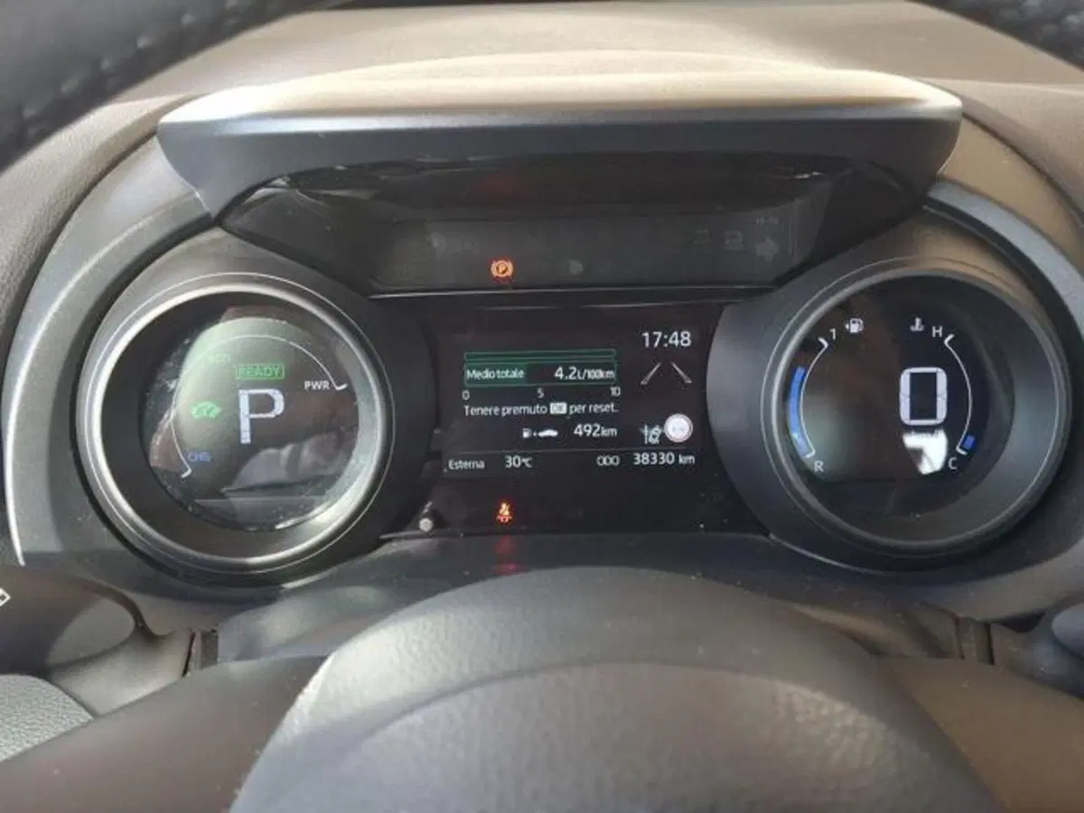 Toyota Yaris Cross usata a Roma (9)