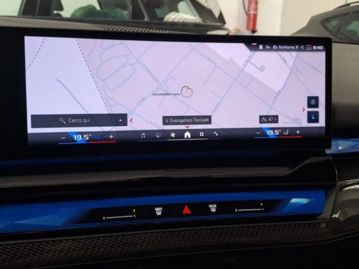 BMW i5 Touring usata a Verona (13)