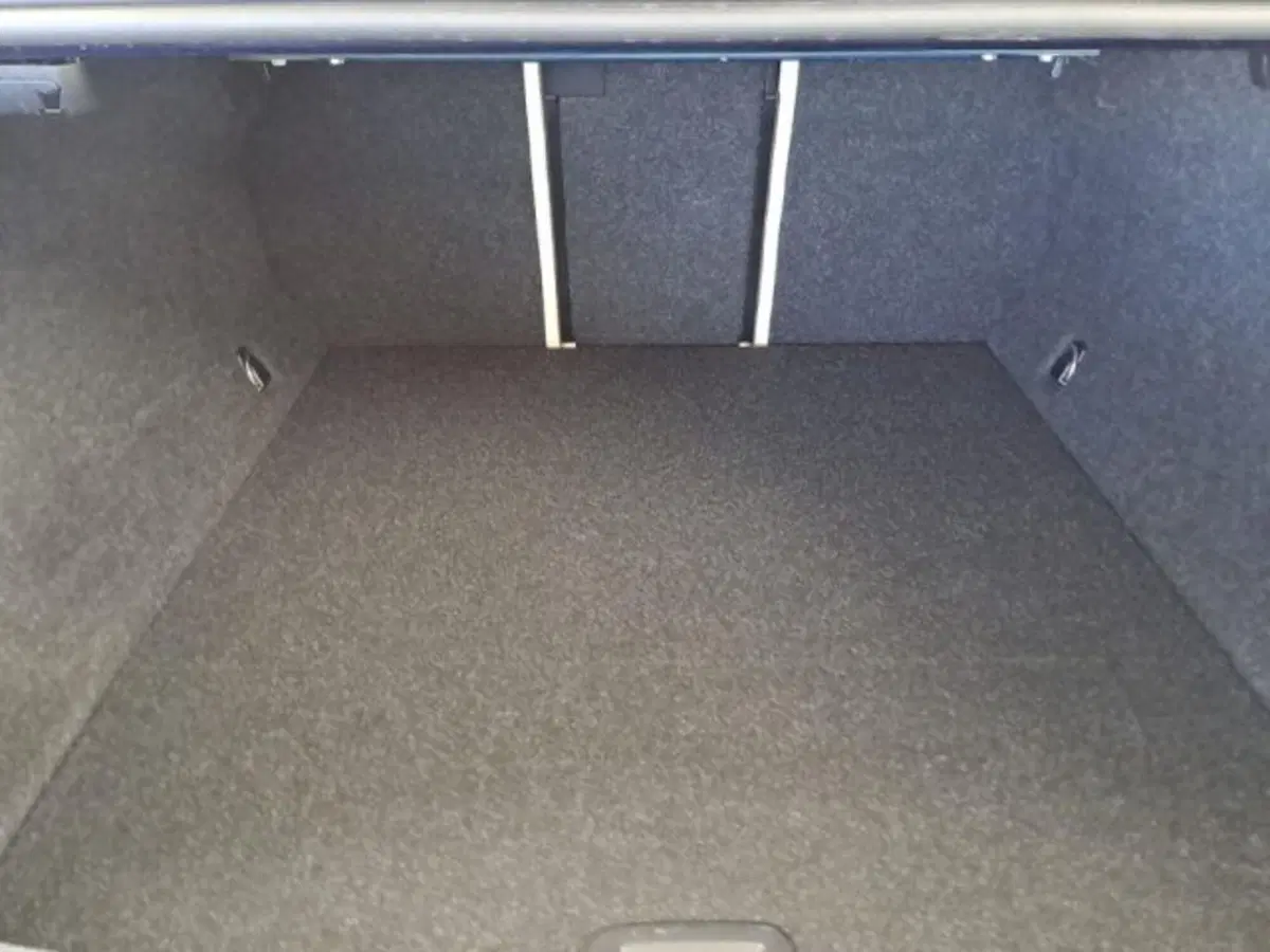 BMW i5 Touring usata a Verona (17)
