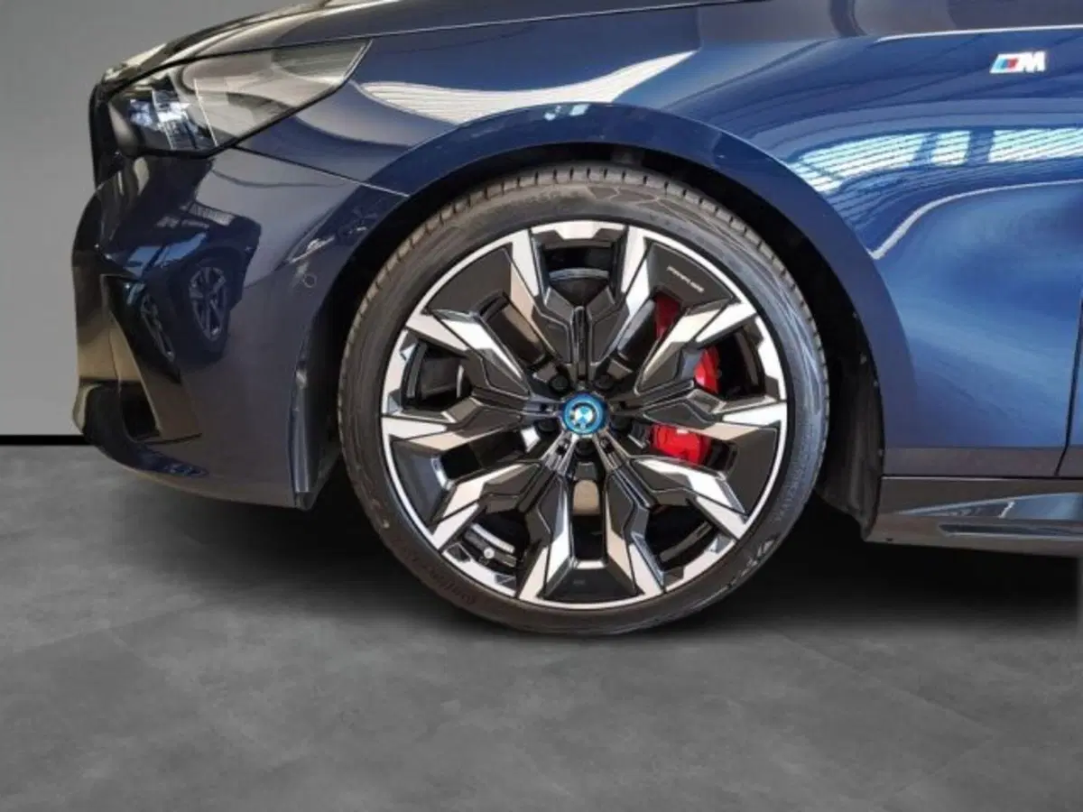 BMW i5 Touring usata a Verona (5)