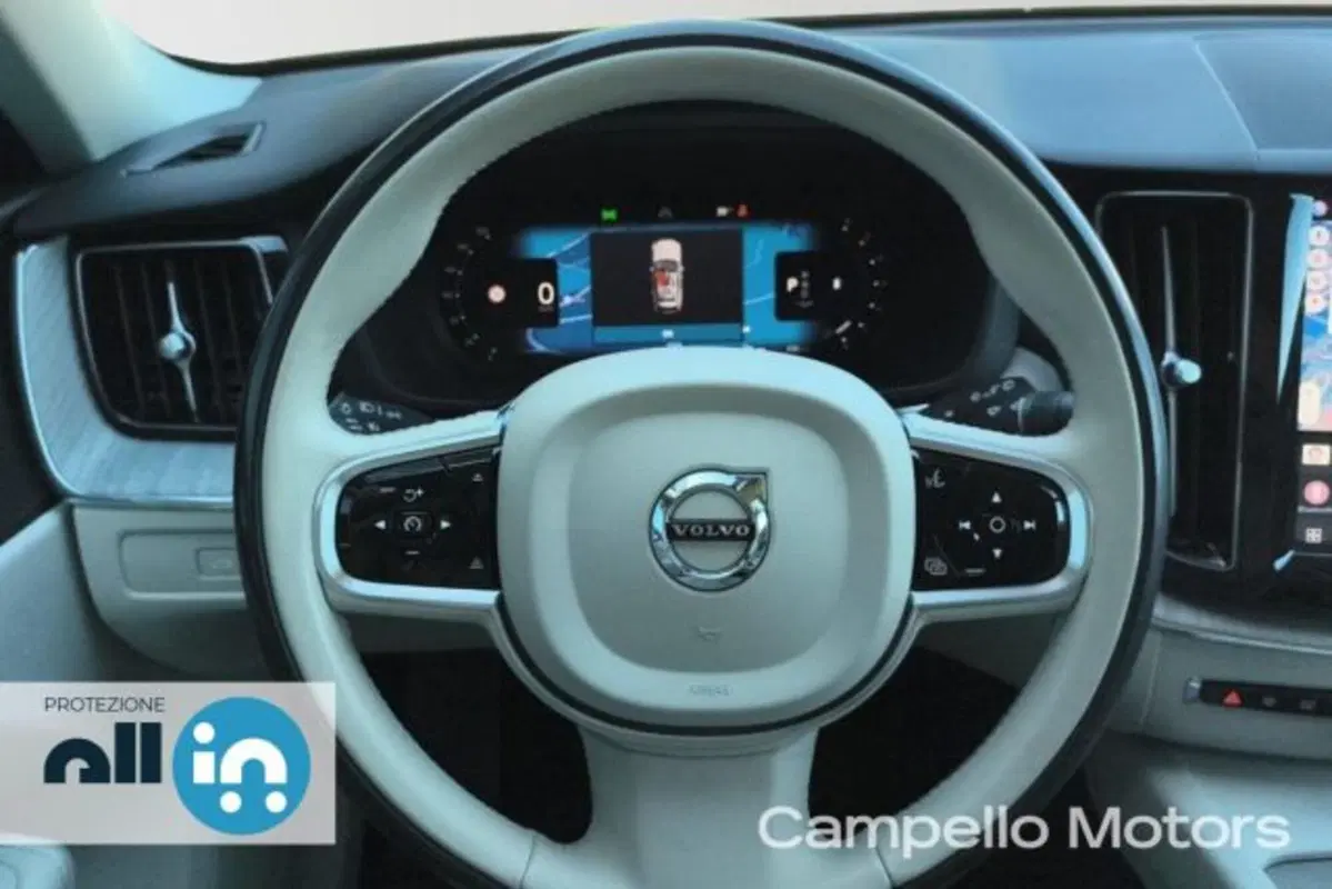 Volvo XC60 usata a Venezia (11)