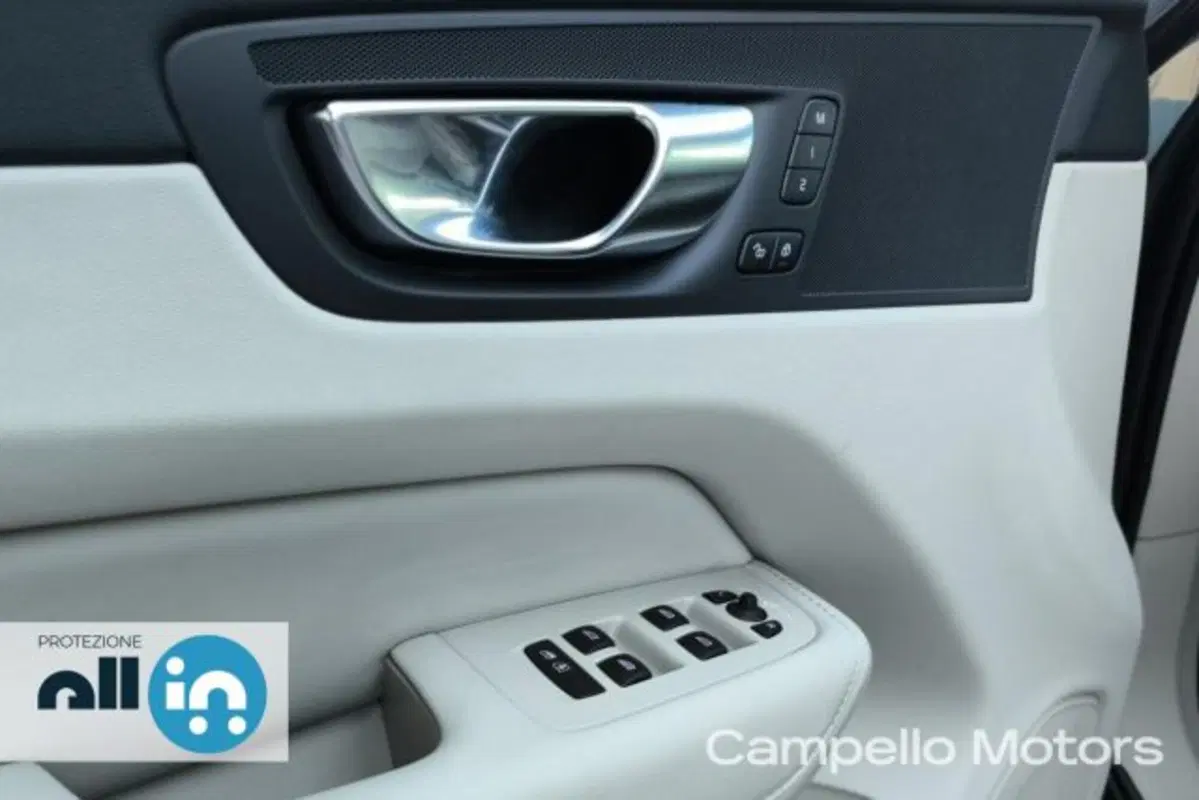 Volvo XC60 usata a Venezia (15)