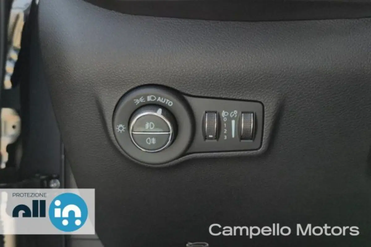 Jeep Compass usata a Venezia (19)