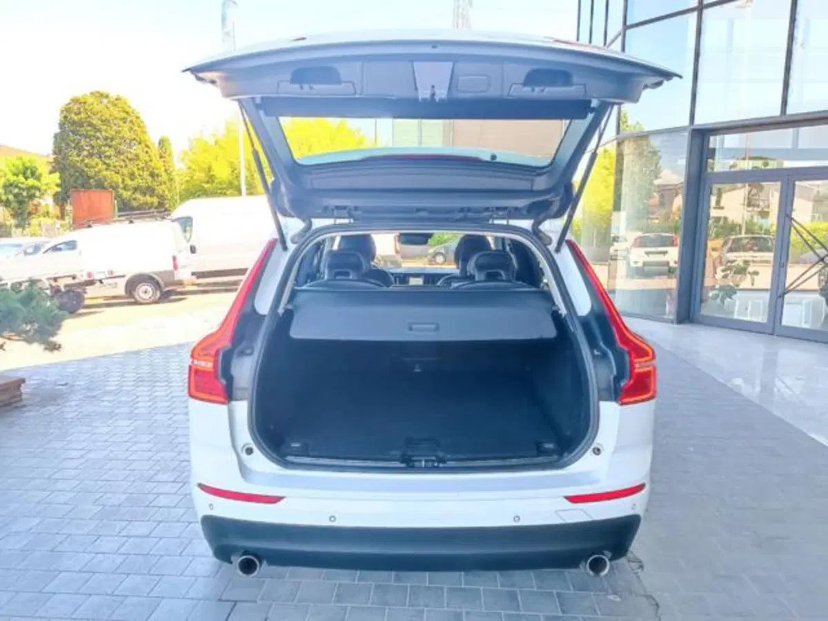 Volvo XC60 usata a Pisa (17)