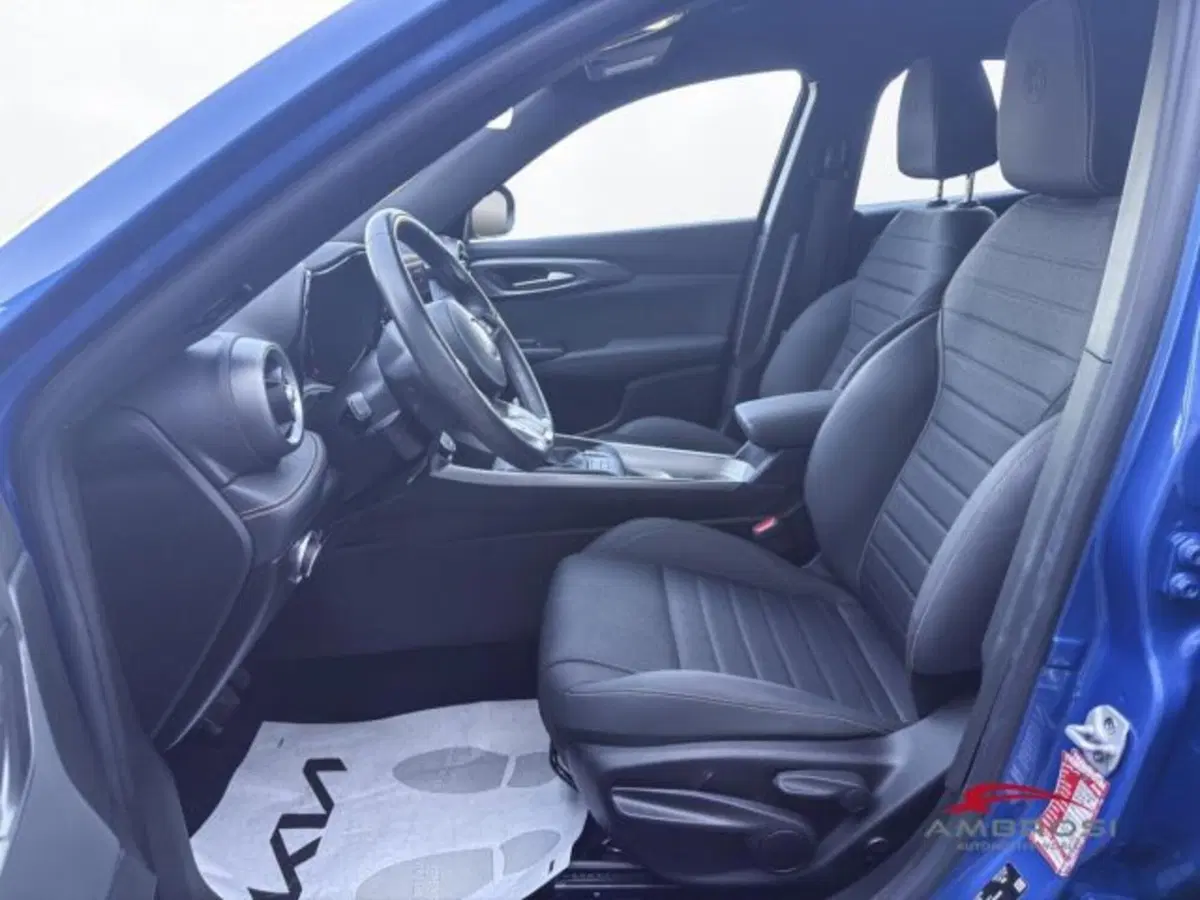 Alfa Romeo Tonale usata a Perugia (9)
