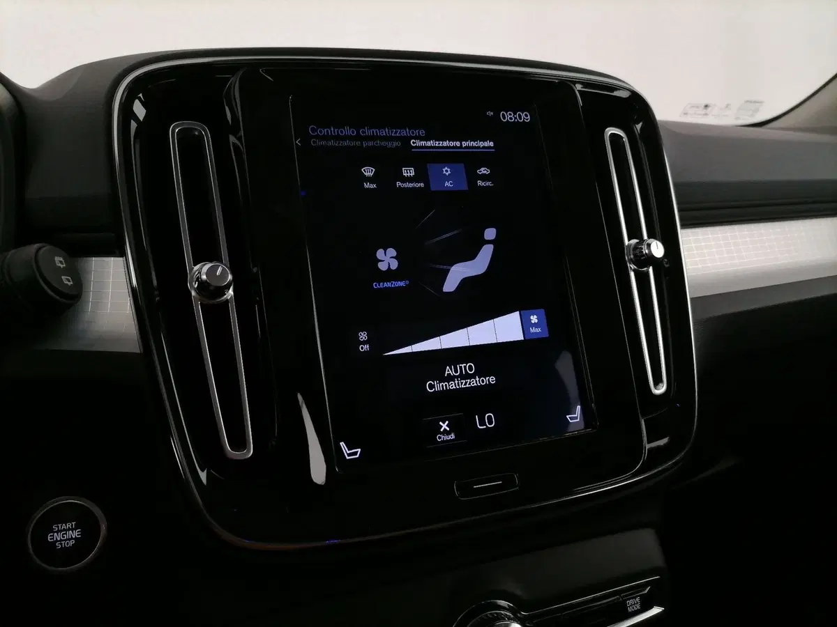 Volvo XC40 usata a Roma (16)