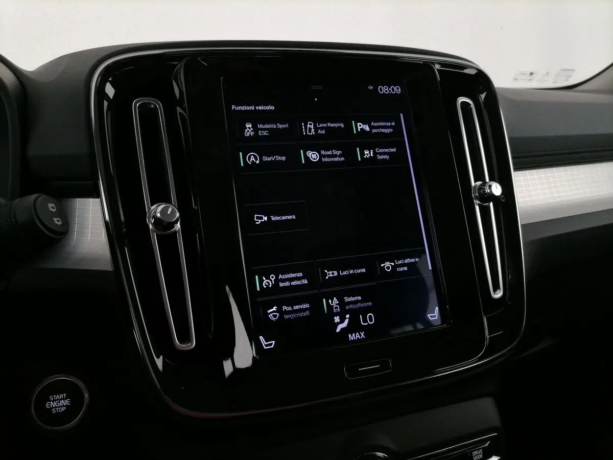 Volvo XC40 usata a Roma (20)