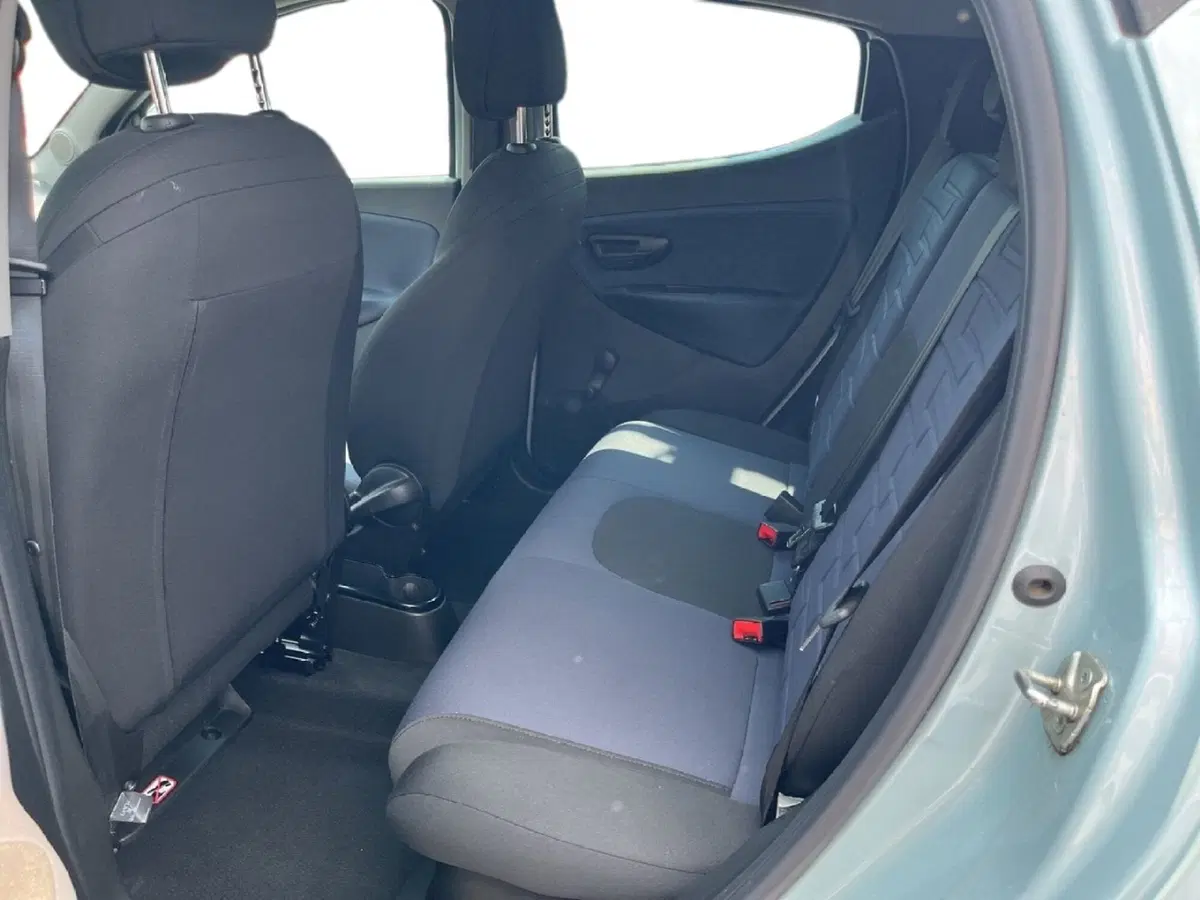 Lancia Ypsilon usata a Torino (8)