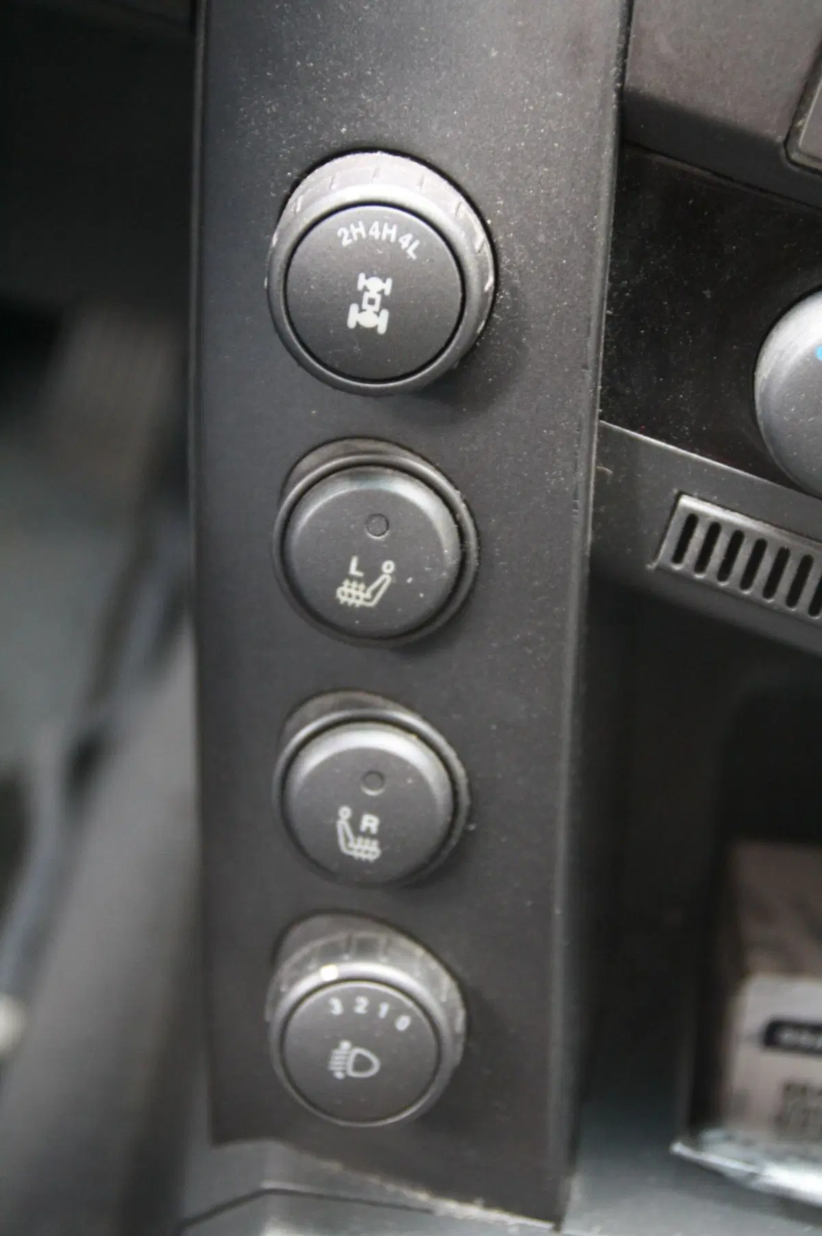 Ssangyong Kyron usata a Pordenone (11)