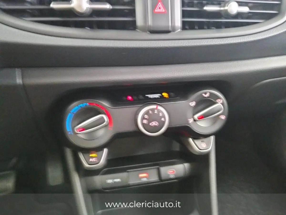 Kia Picanto usata a Como (19)