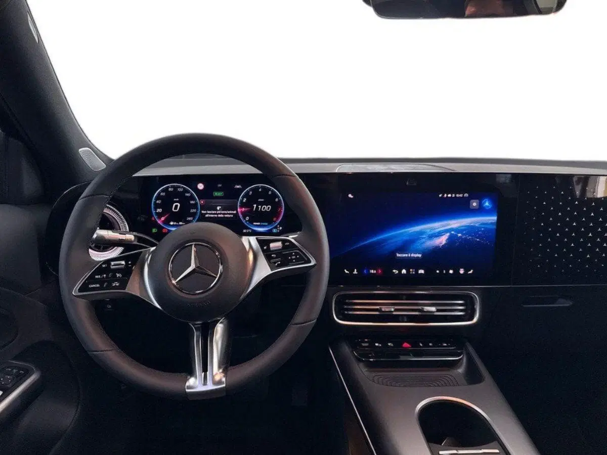 Mercedes-Benz GLB nuova a Rimini (10)