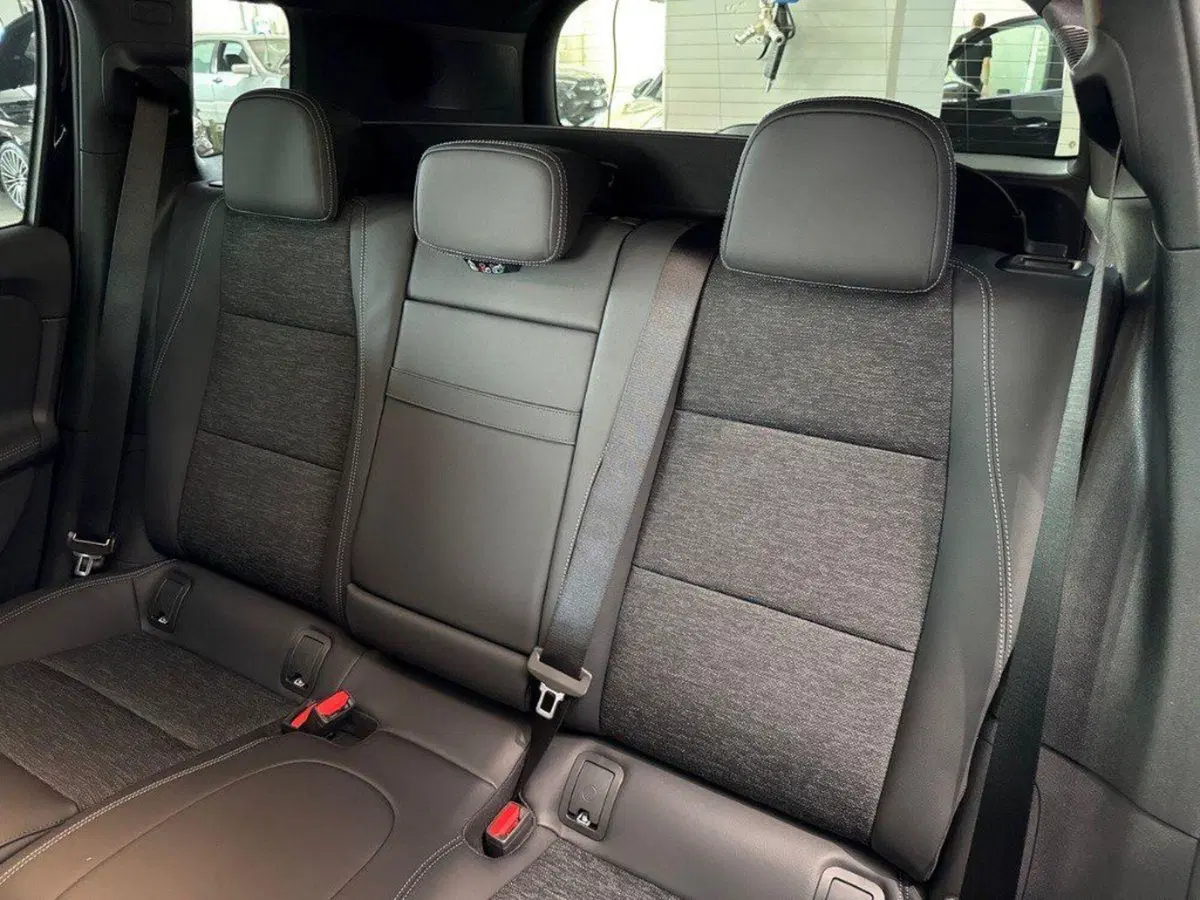 Mercedes-Benz GLB nuova a Rimini (13)