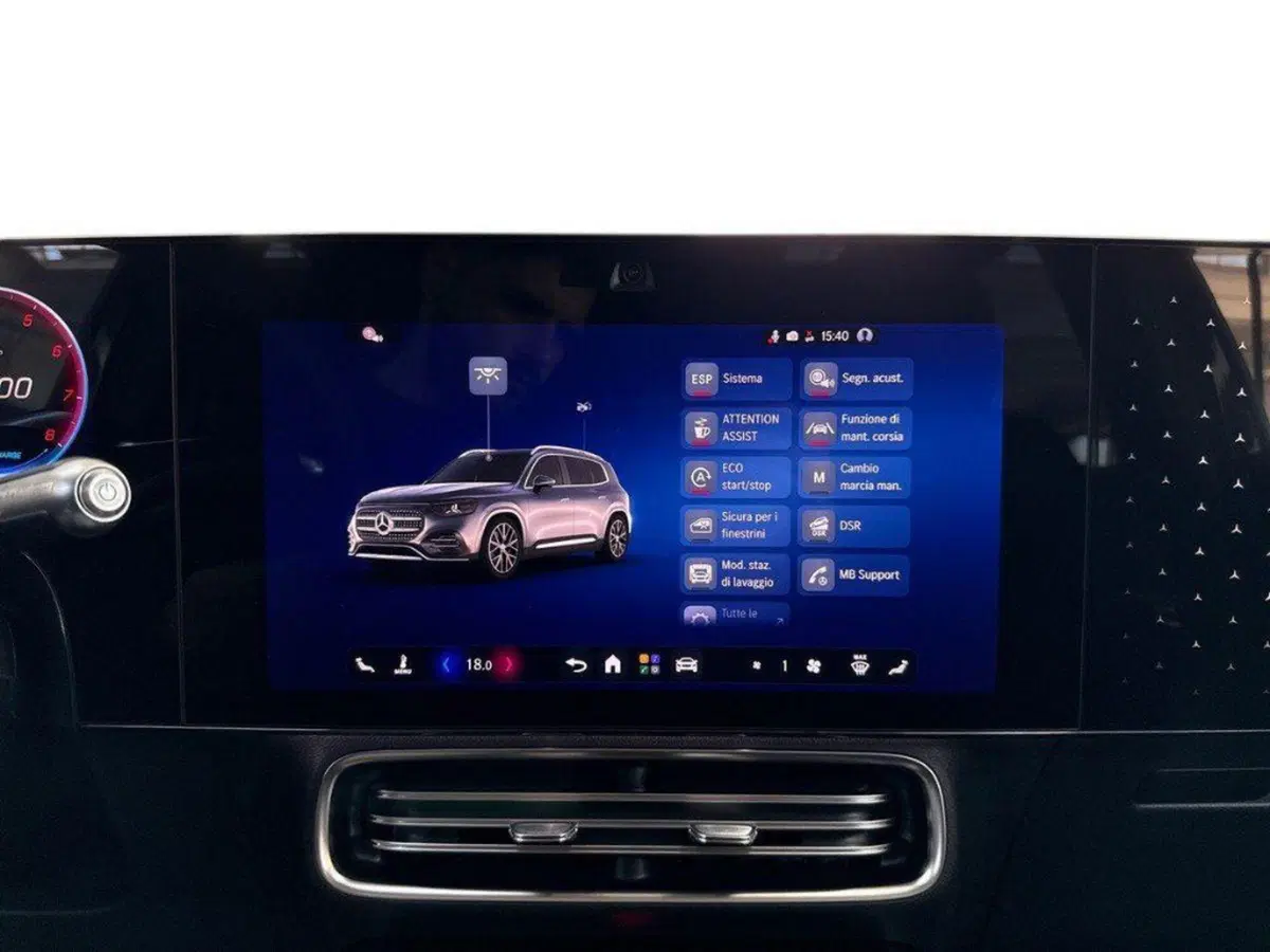 Mercedes-Benz GLB nuova a Rimini (15)