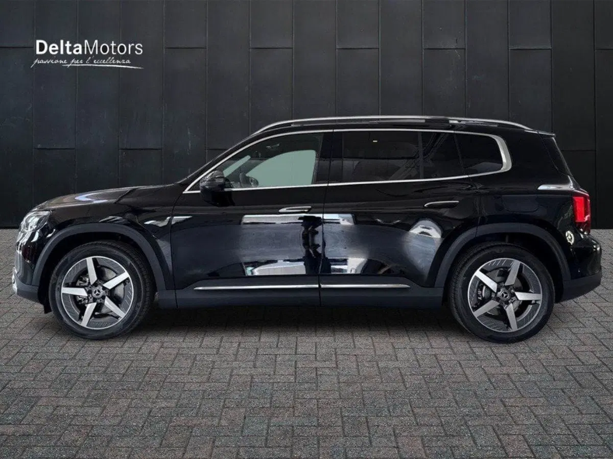 Mercedes-Benz GLB nuova a Rimini (2)