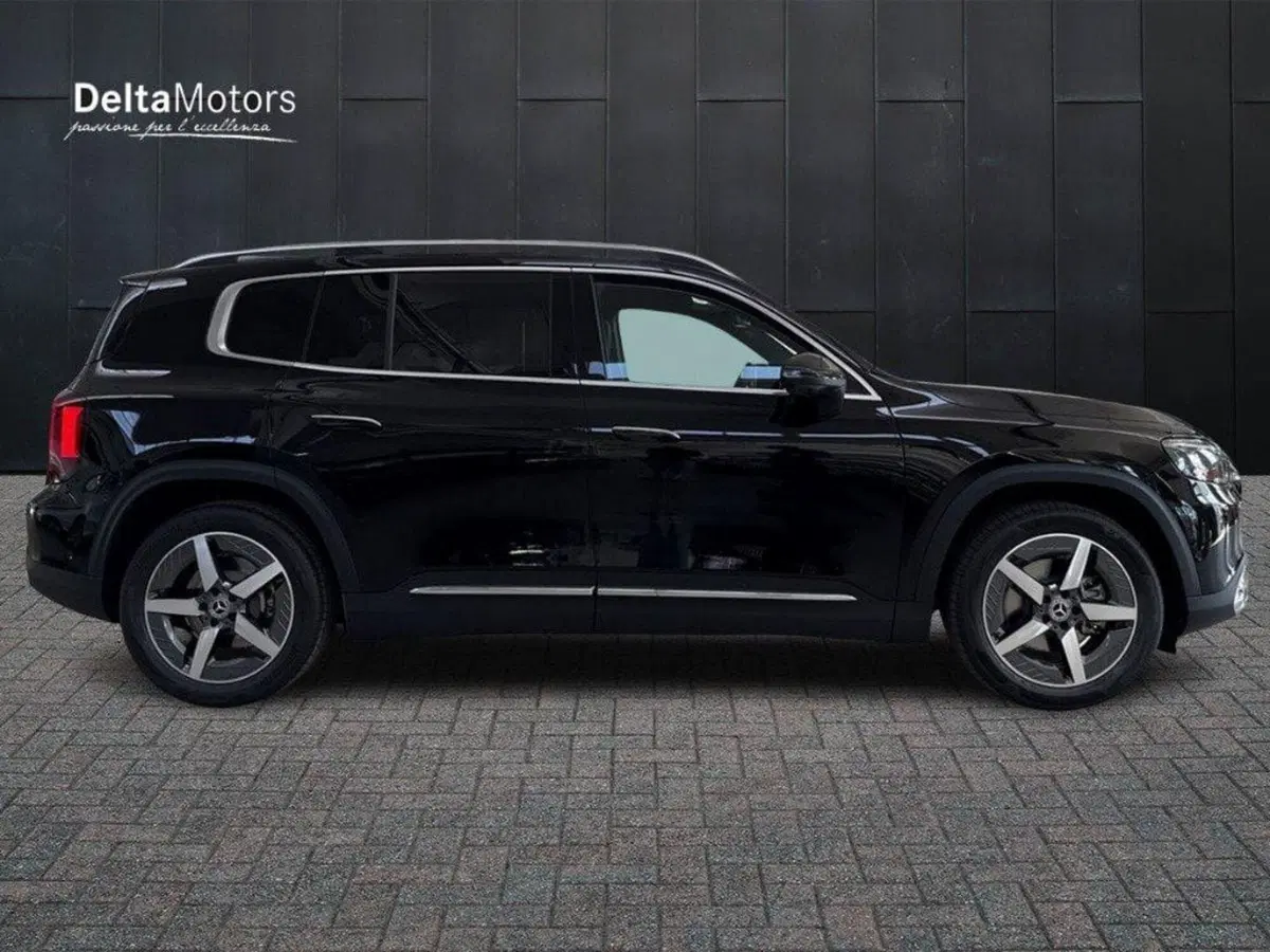 Mercedes-Benz GLB nuova a Rimini (5)