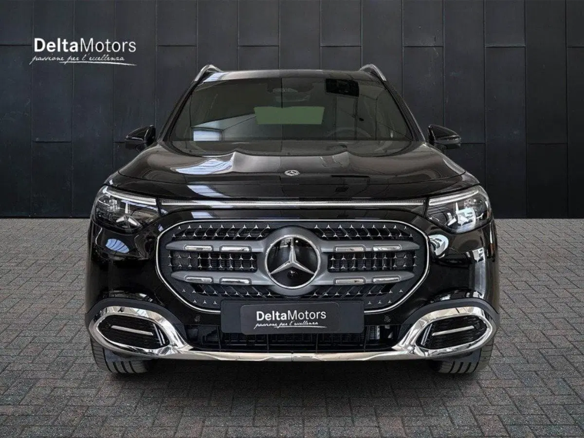 Mercedes-Benz GLB nuova a Rimini (6)