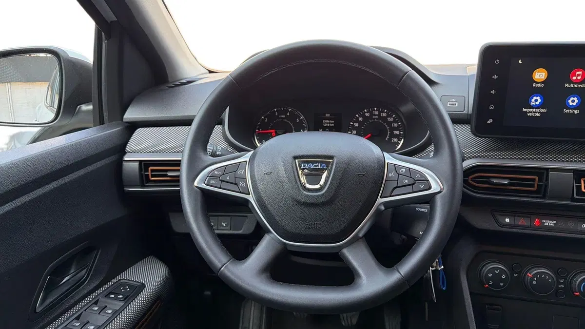 Dacia Sandero usata a Treviso (11)