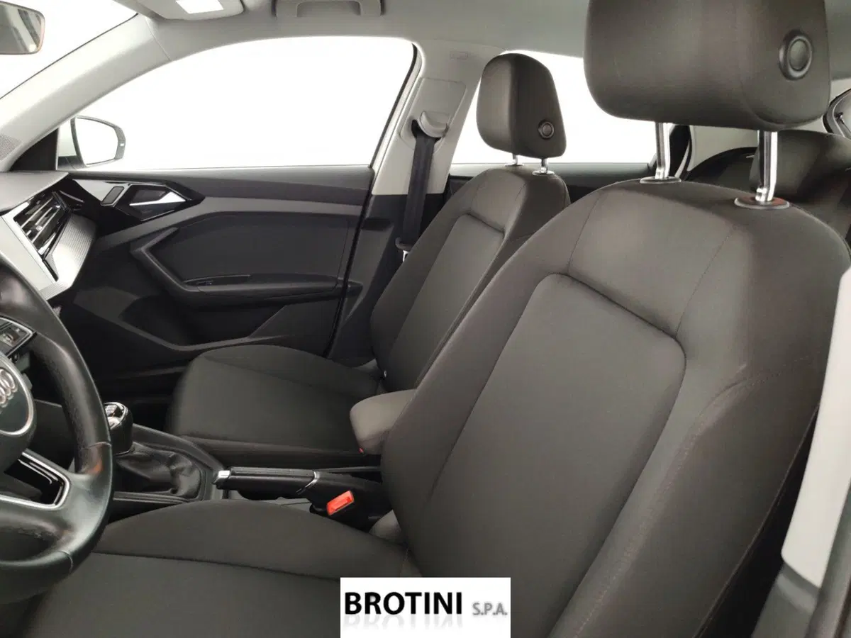 Audi A1 Sportback usata a Massa-Carrara (9)