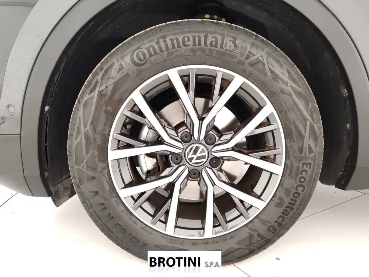 Volkswagen Tiguan usata a Massa-Carrara (6)