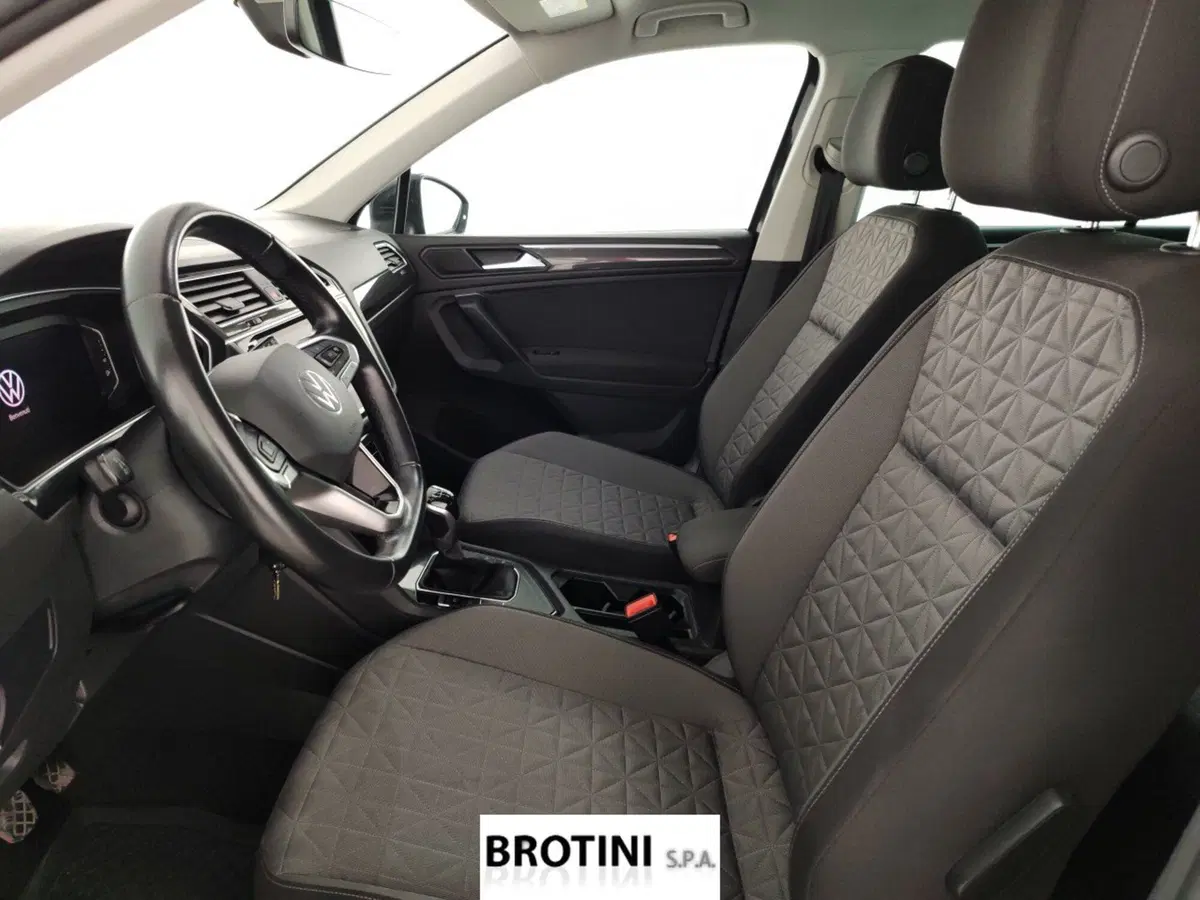Volkswagen Tiguan usata a Massa-Carrara (7)