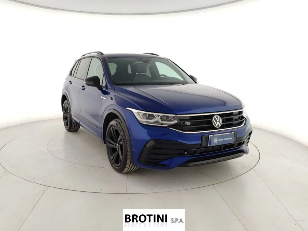 Volkswagen Tiguan usata a Massa-Carrara (4)