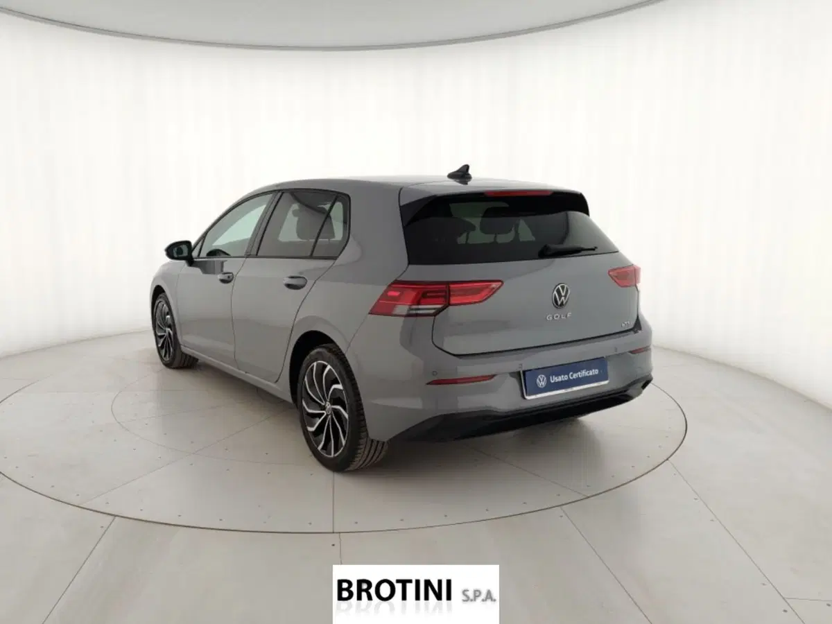 Volkswagen Golf usata a Massa-Carrara (2)