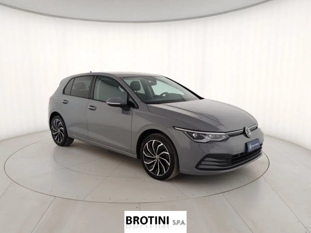 Volkswagen Golf usata a Massa-Carrara (4)