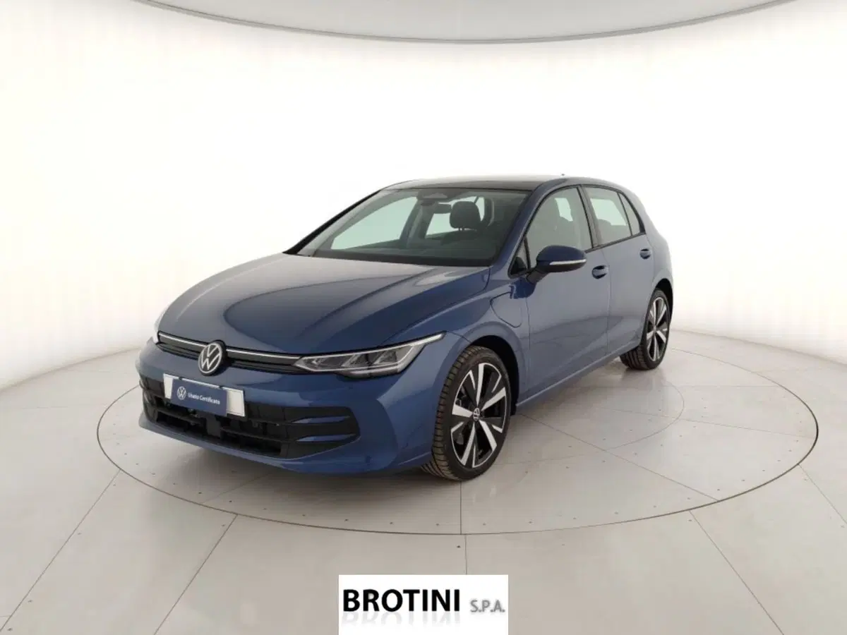 Volkswagen Golf nuova a Massa-Carrara