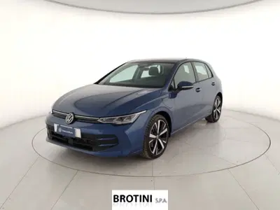Volkswagen Golf 1.5 tsi ehybrid Life 204cv dsg nuova a Massa