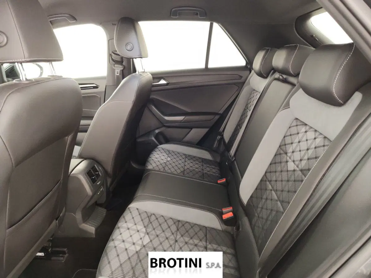 Volkswagen T-Roc usata a Massa-Carrara (10)