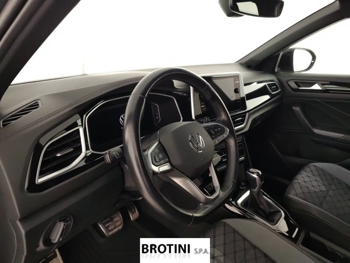 Volkswagen T-Roc usata a Massa-Carrara (8)