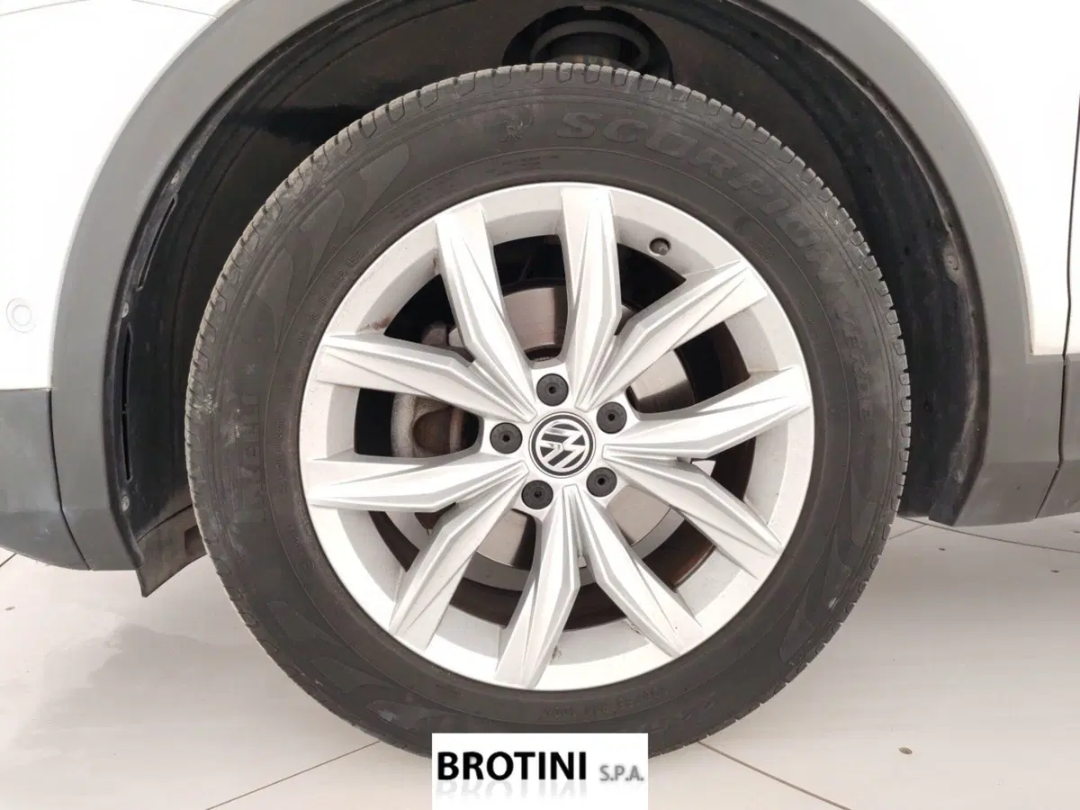 Volkswagen Tiguan usata a Massa-Carrara (6)