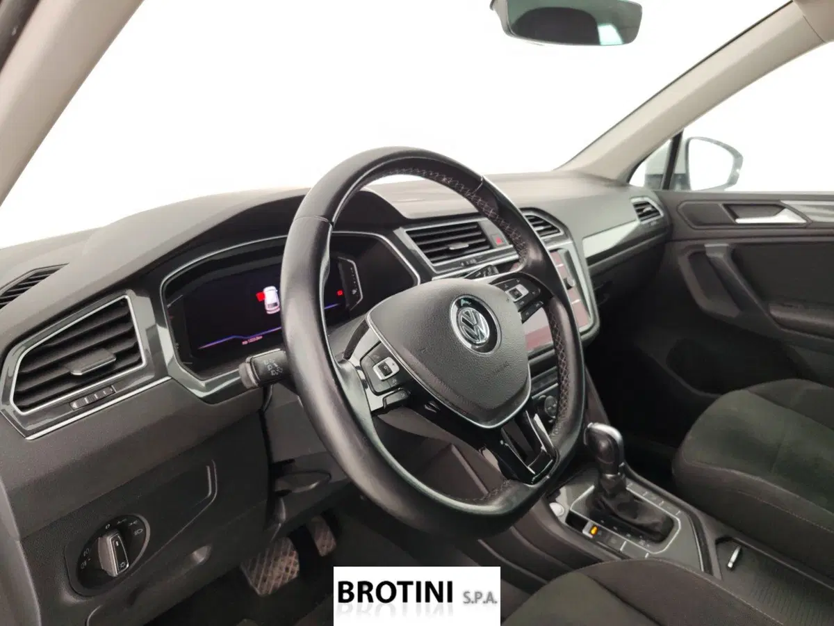 Volkswagen Tiguan usata a Massa-Carrara (8)