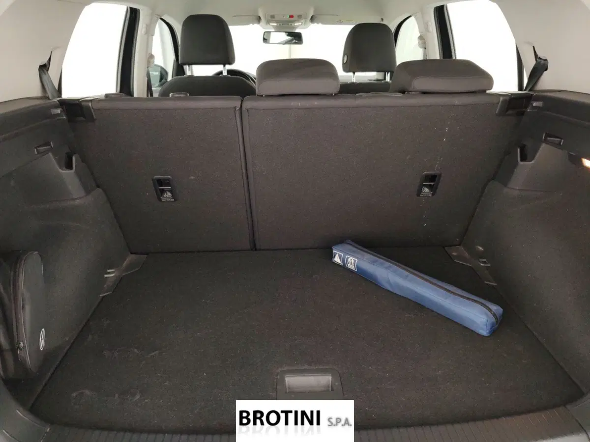 Volkswagen T-Cross usata a Massa-Carrara (14)