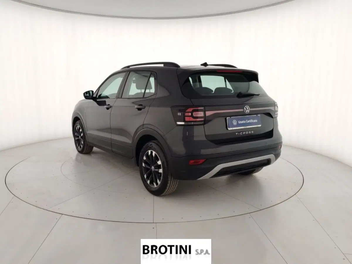 Volkswagen T-Cross usata a Massa-Carrara (2)