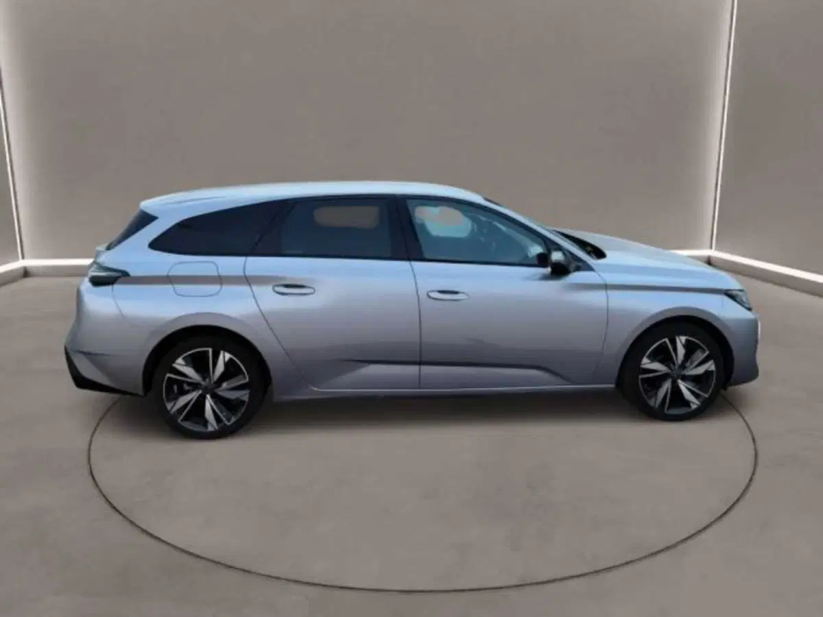 Peugeot 308 SW usata a Caltanissetta (7)