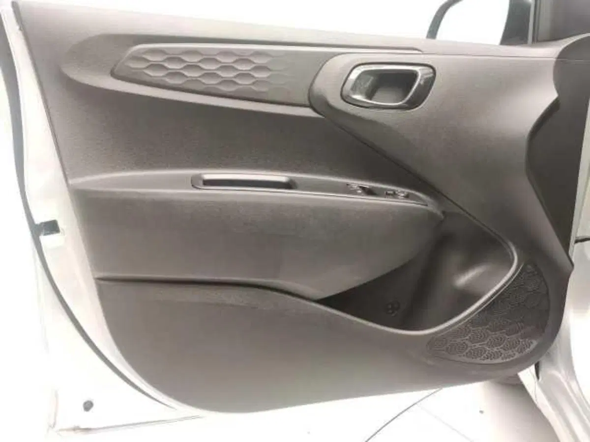 Hyundai i10 usata a Avellino (14)