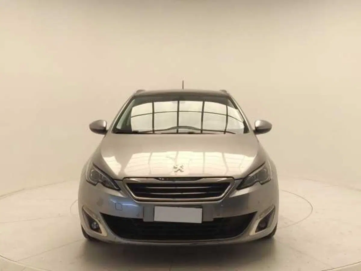 Peugeot 308 SW usata a Avellino (2)