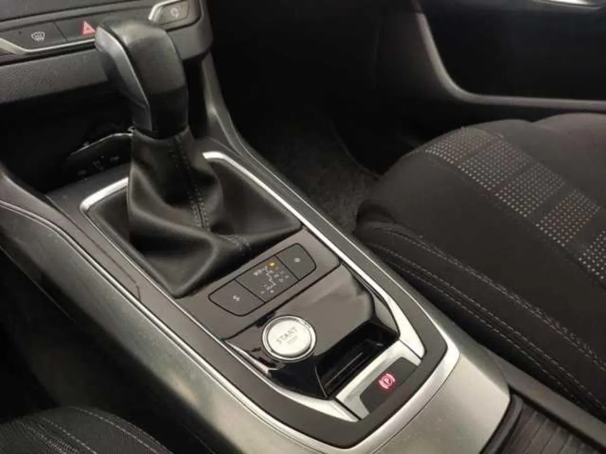 Peugeot 308 SW usata a Avellino (20)