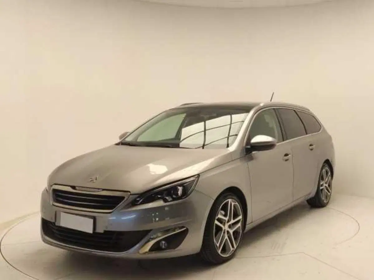 Peugeot 308 SW usata a Avellino (3)