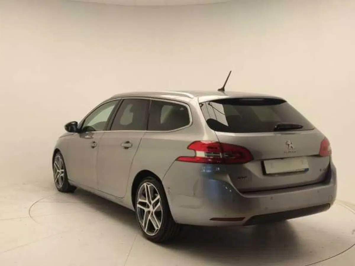 Peugeot 308 SW usata a Avellino (5)