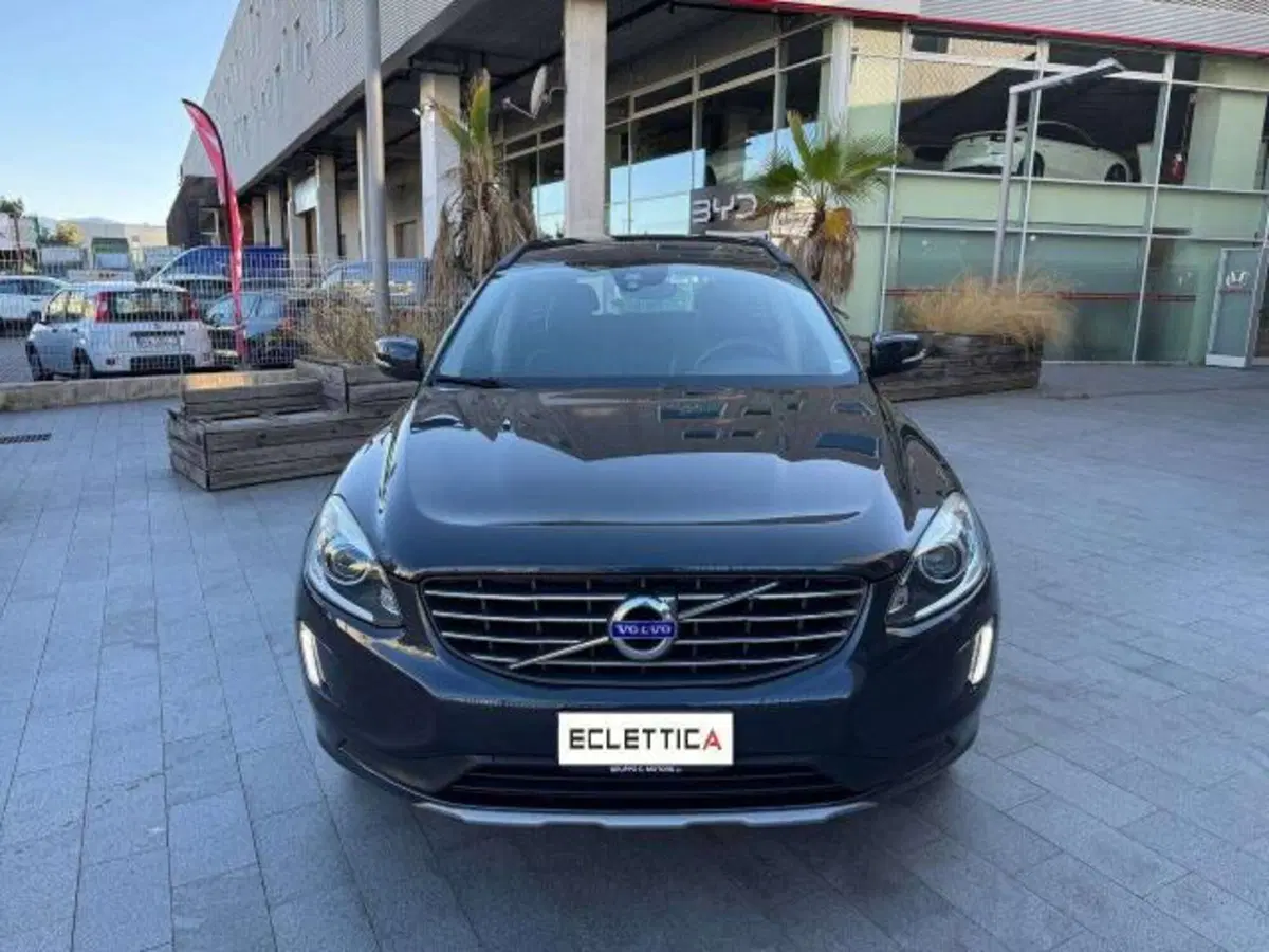 Volvo XC60 usata a Savona (9)