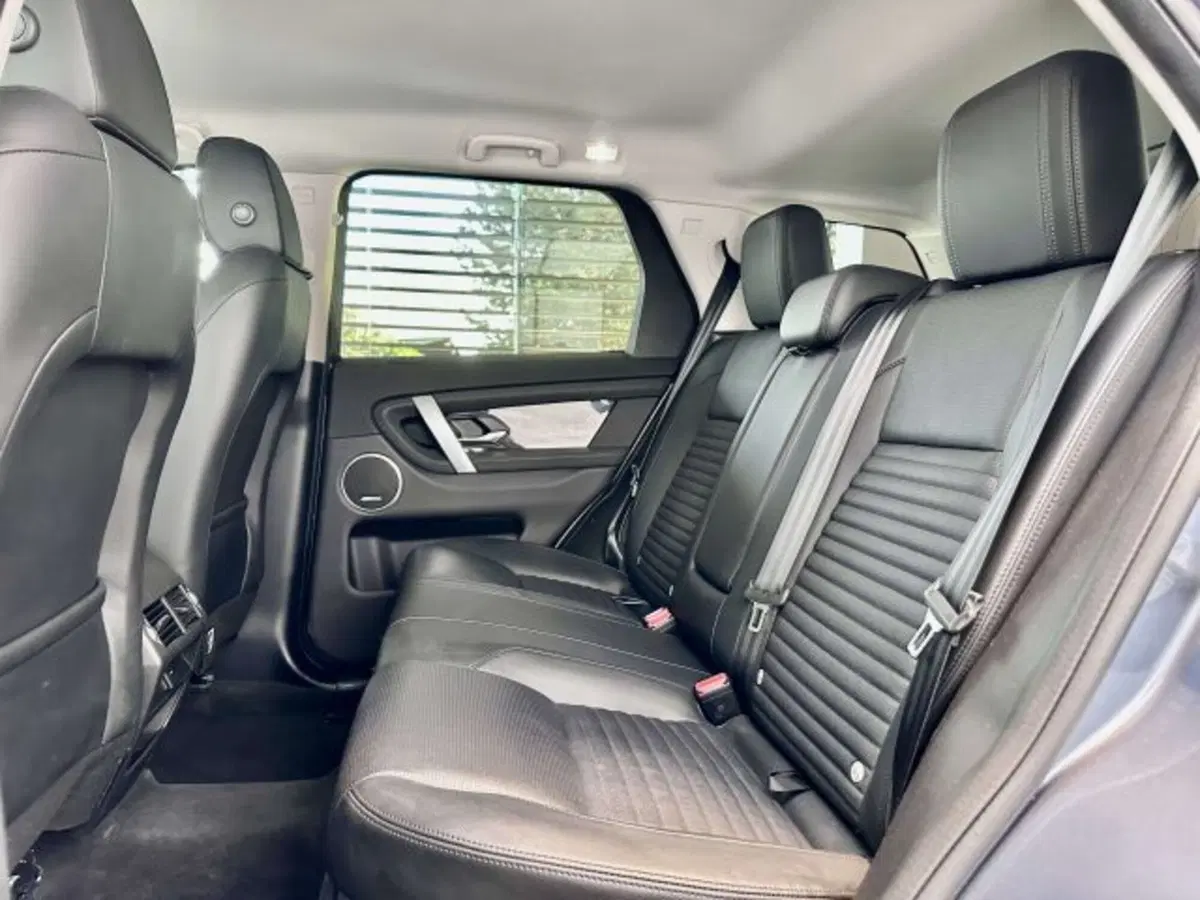 Land Rover Discovery Sport usata a Torino (15)