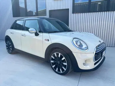 MINI Mini 1.5 Cooper D Business XL 5 porte del 2015 usata a Pesaro