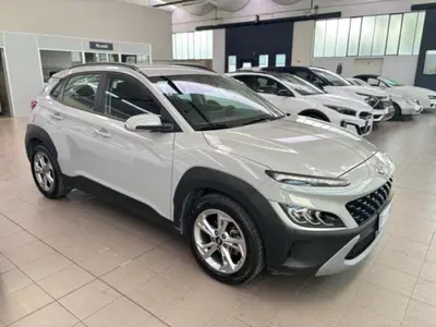 Hyundai Kona 1.0 T-GDI XTech del 2022 usata a Pesaro